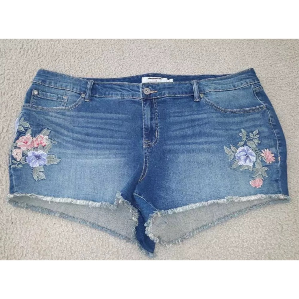 Torrid Plus 18 Shorts Floral  Jean Denim Frayed